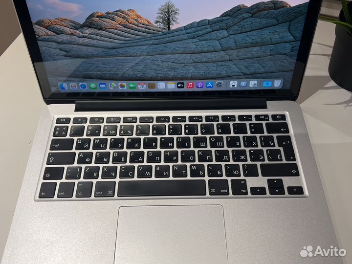 Apple MacBook Pro 13(2014) i5, 8-256gb, retina