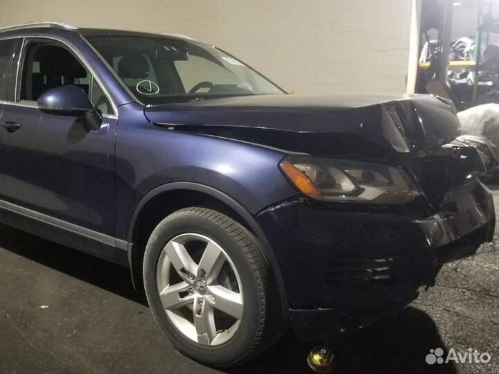 Ручка потолочная Volkswagen Touareg 2 2012