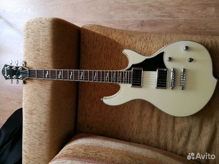 Электрогитара Ibanez DN500 white