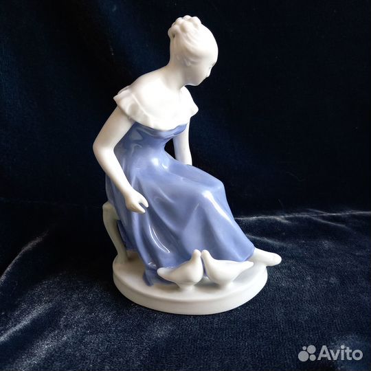 Золушка с туфелькой, Royal Dux, Чехия