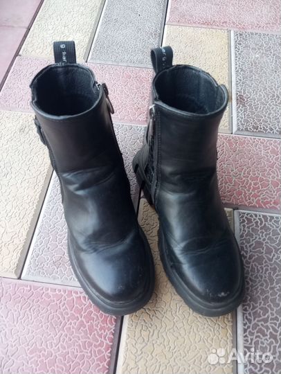 Ботинки для девочки