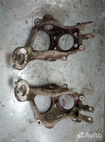 Кулак поворотный задний Audi Q5