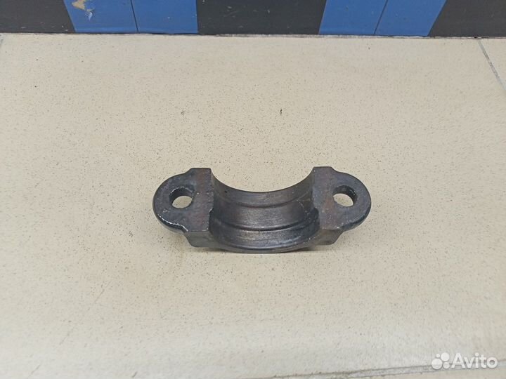 Кронштейн крепления переднего стабилизатора Land C