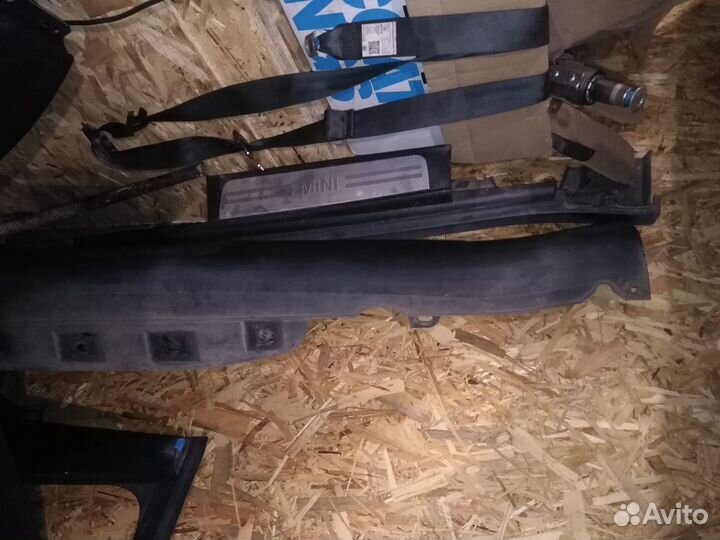 Mini countryman r60 2014год накладка порога правая