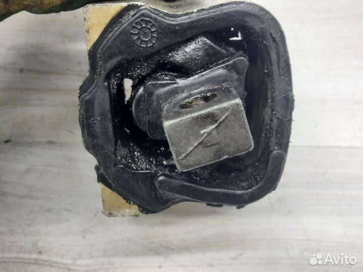 Подушка АКПП Mercedes W210