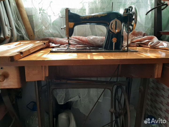Швейная машинка ножная подольск
