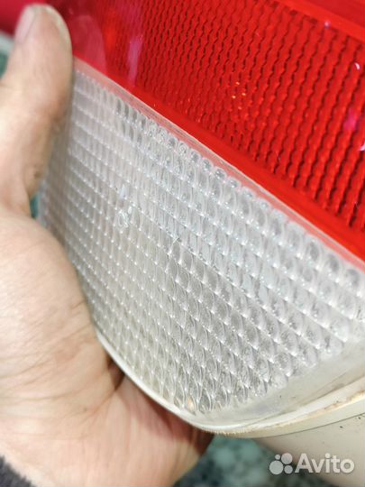 Фонарь правый в бампер Ford Focus I хэтчбек