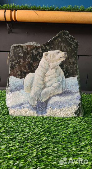 Картина спил из камня белый медведь