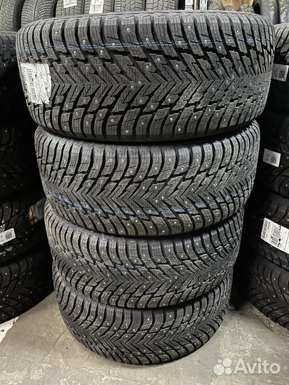 Nokian Tyres Hakkapeliitta 10p SUV 285/45 R22