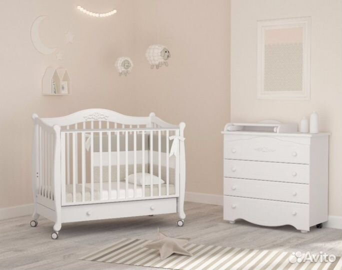 Кровать + комод Гандылян Моника массив бука