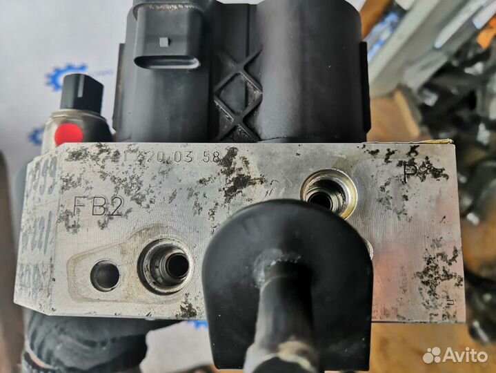 Mercedes W221 05- Задний Гидроблок на ABC 0099