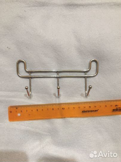 Вешалка крючок