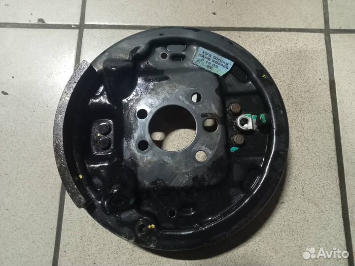 Щит тормозной левый с цилиндром Фабия 2