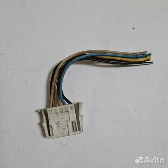 Разъем VAG 535972725E