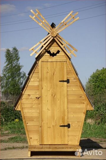 Дачный туалет деревянный