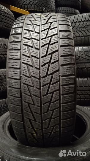 Bridgestone Blizzak LM-22 255/45 R18