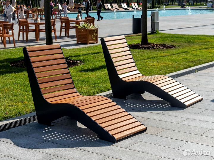 Деревянный шезлонг