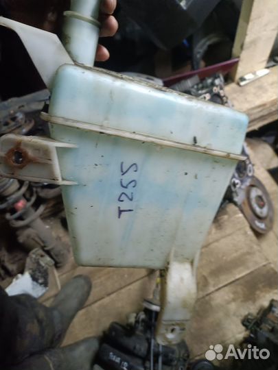 Бачок омывателя Chevrolet Aveo T255