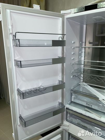 Холодильник Grundig