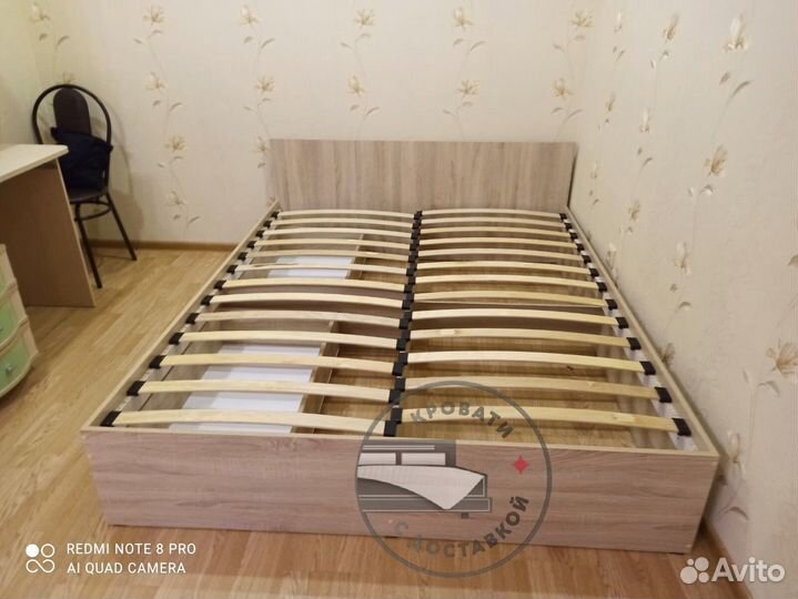 Кровать двуспальная с ящиками