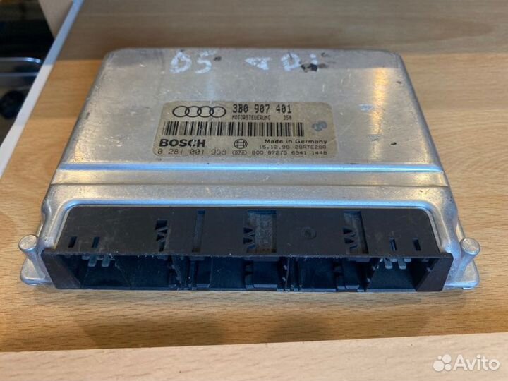 Блок управления двигателем Volkswagen Passat B5