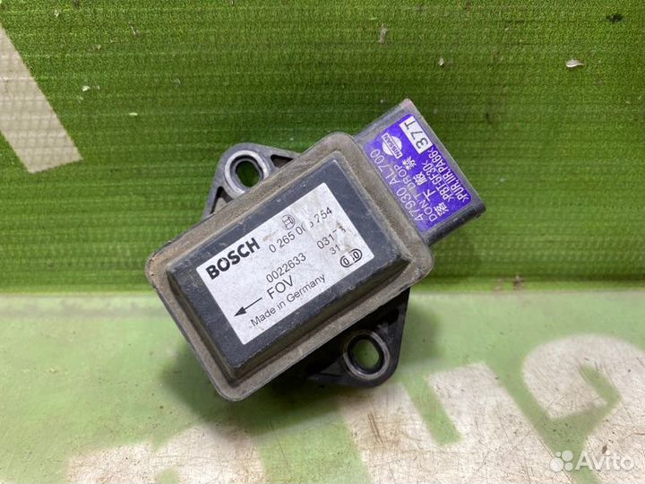 Датчик ускорения Infiniti G35 V35 VQ35DE 2003