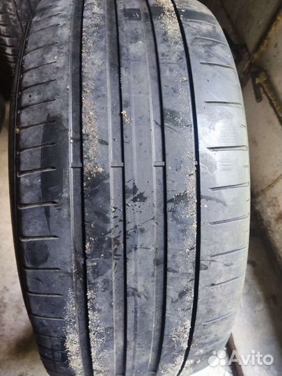 Pirelli P Zero 285/45 R20