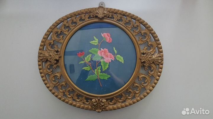 Панно с вышивкой