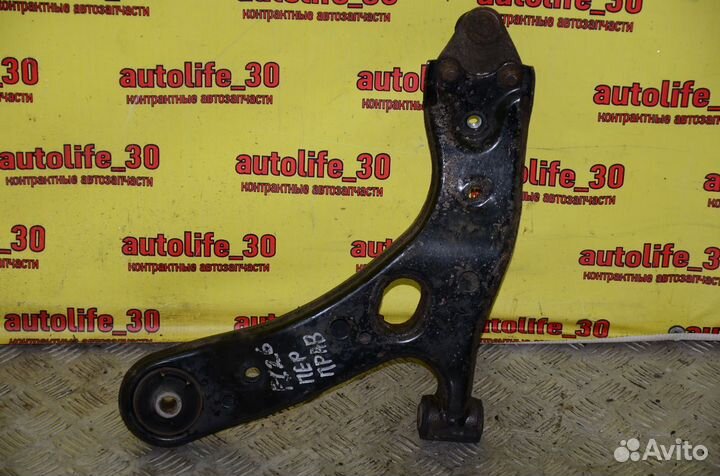 Рычаг передний правый Toyota Auris Corolla E150