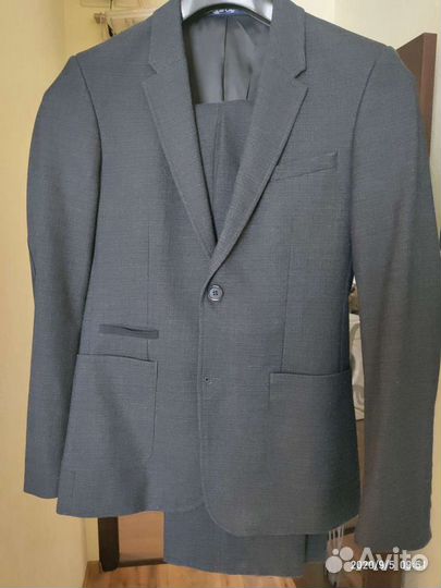 Школьный костюм, 