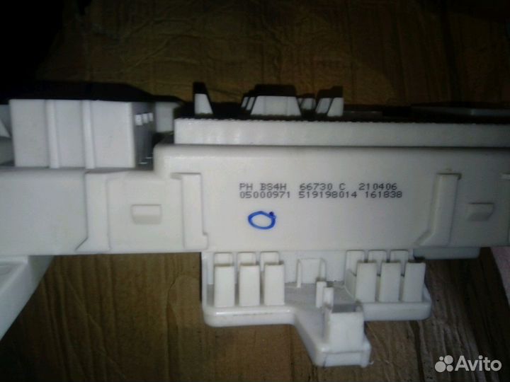 Блок комфорта предохранителей Мазда 3