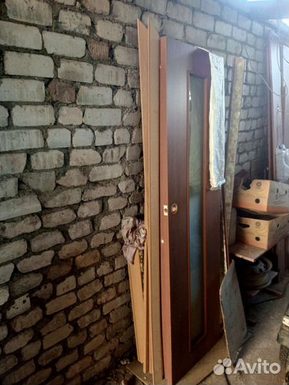 Двери межкомнатные б/у
