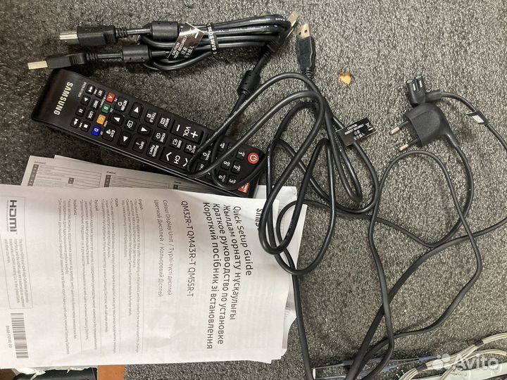 Профессиональнный монитор QM-32R