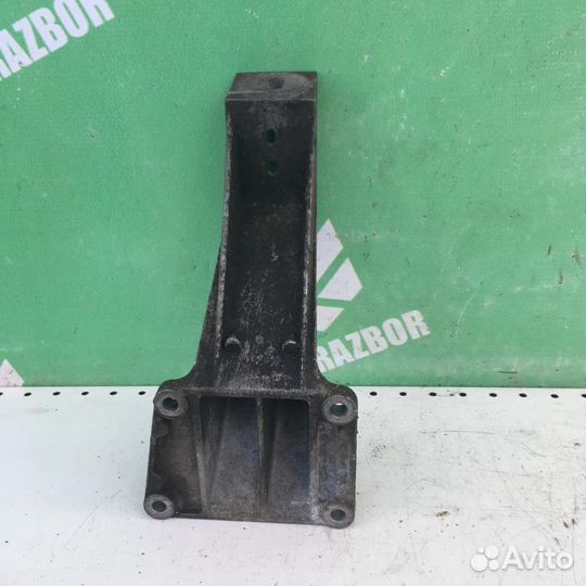 Кронштейн двигателя левый бмв Е39