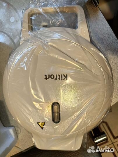 Вафельница Kitfort KT-1624