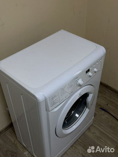 Стиральная машина indesit