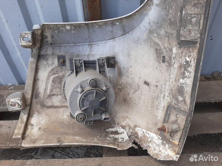 Клык переднего бампера Hyundai Universe 2008