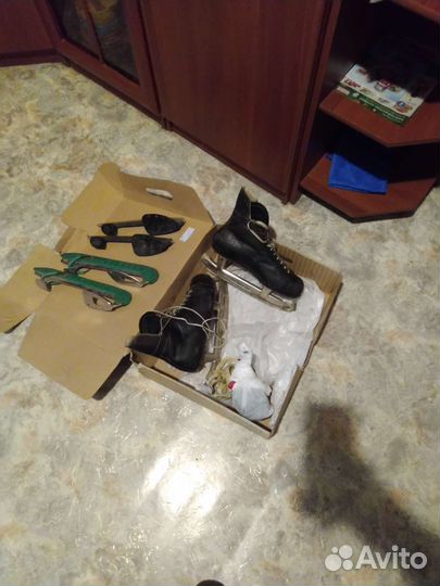 Коньки мужские 42-43 размер