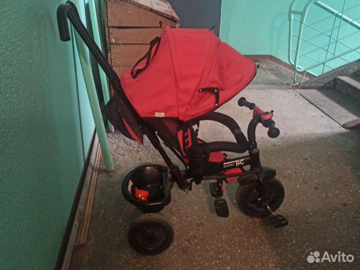 Детский велосипед с ручкой бу