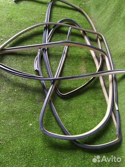 Уплотнение двери Toyota Camry ACV40-aeank 2azfe