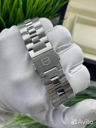 Часы tag heuer monaco