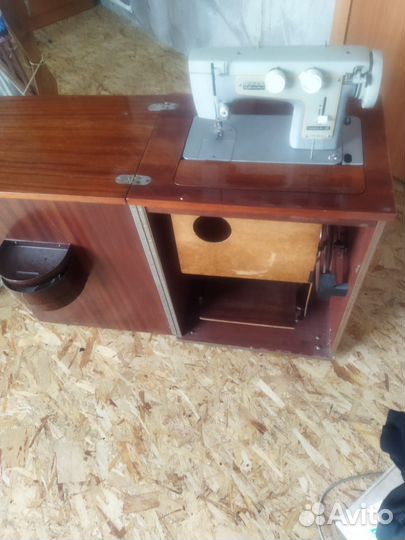 Швейная машина чайка