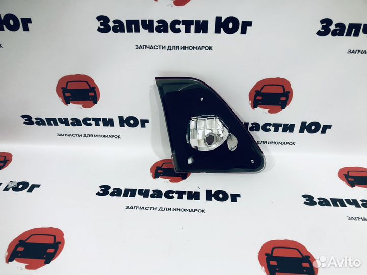 Фонарь задний правый внутренний Toyota Corolla E15