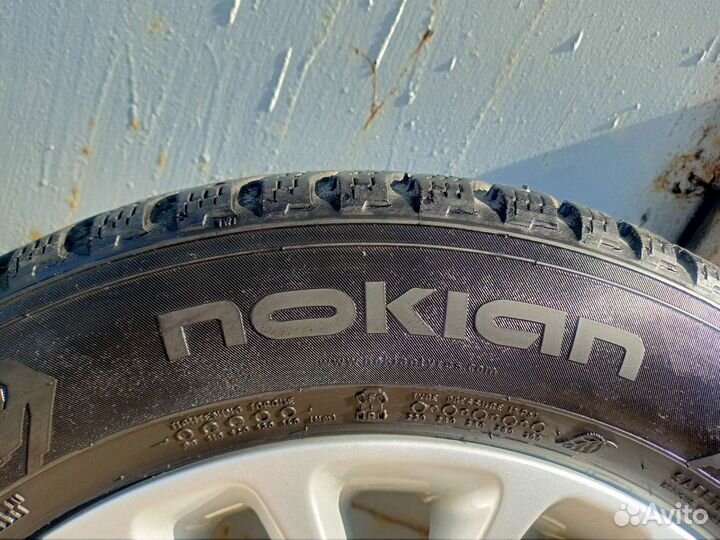 Nokian Tyres Hakkapeliitta 8 185/65 R15 92T