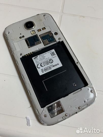 Samsung Galaxy S4 GT-I9500, 2/16 ГБ