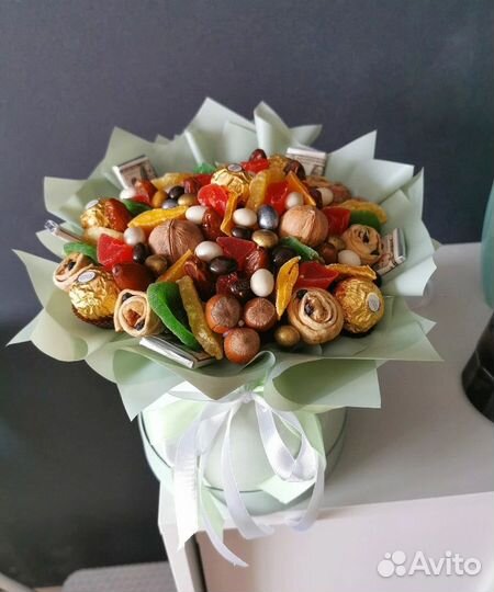 Съедобные букеты для женщин, девушек