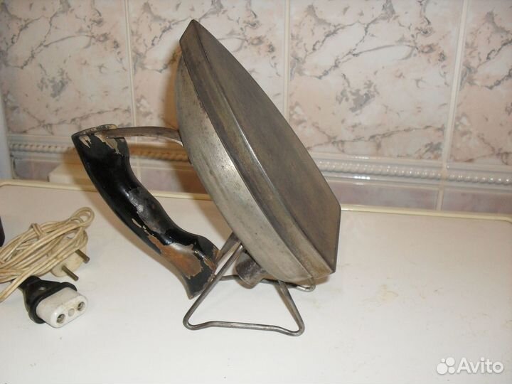 Утюг электрический из СССР