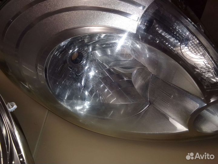 Фара левая с отражателем на renault Kangoo 2