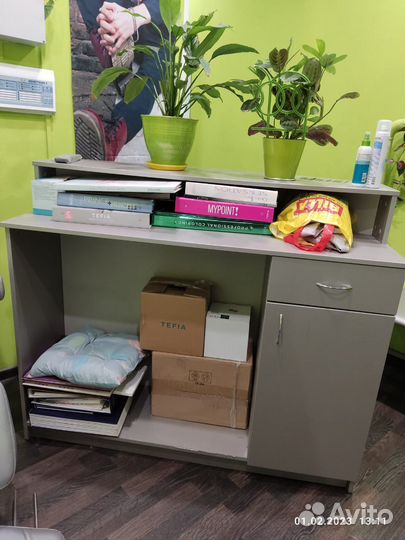 Стойка ресепшн бу