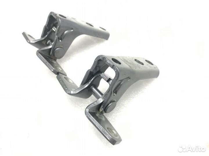 Петля двери передняя правая Mitsubishi Asx 2021